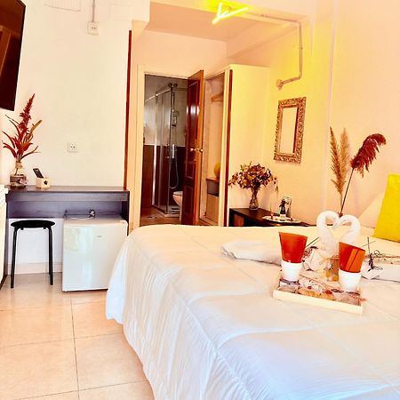 Hostal La Rosa Caceres Luaran gambar