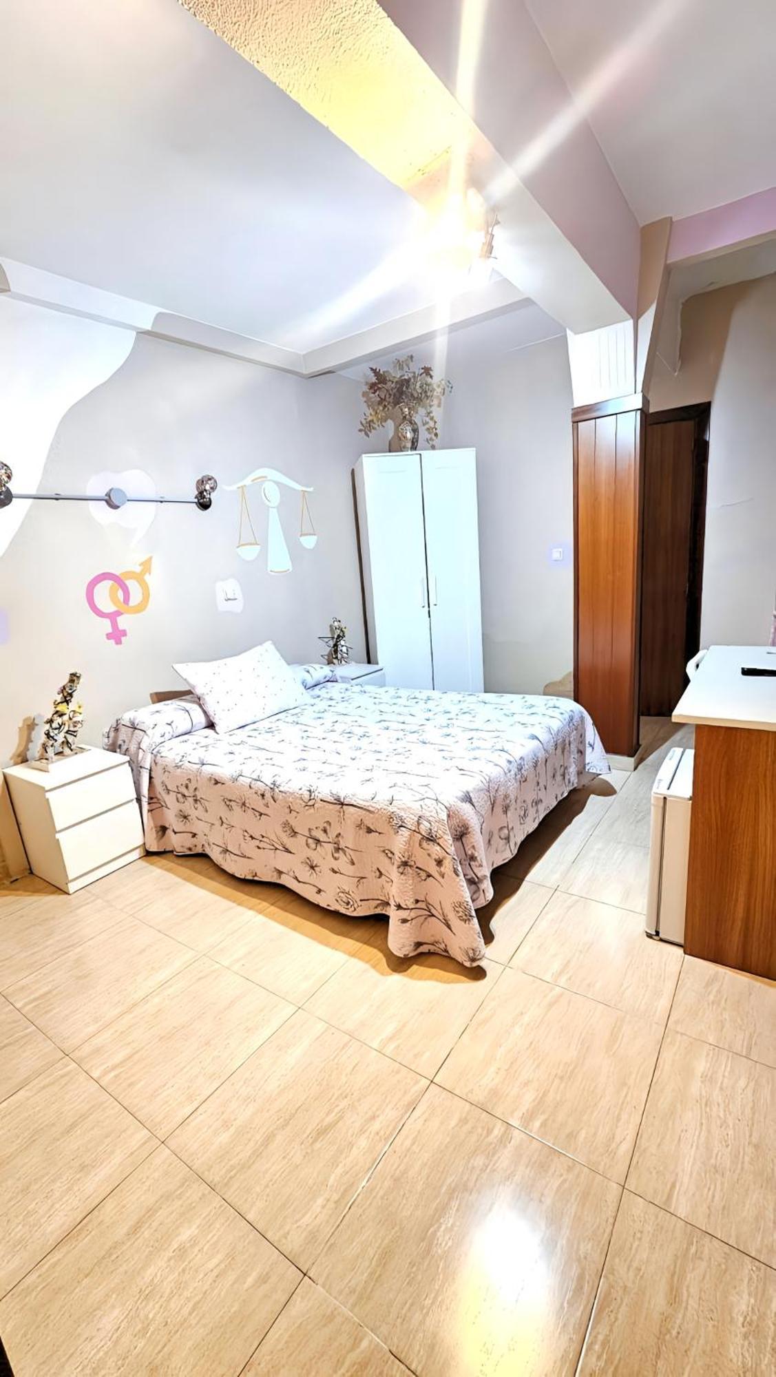 Hostal La Rosa Caceres Luaran gambar