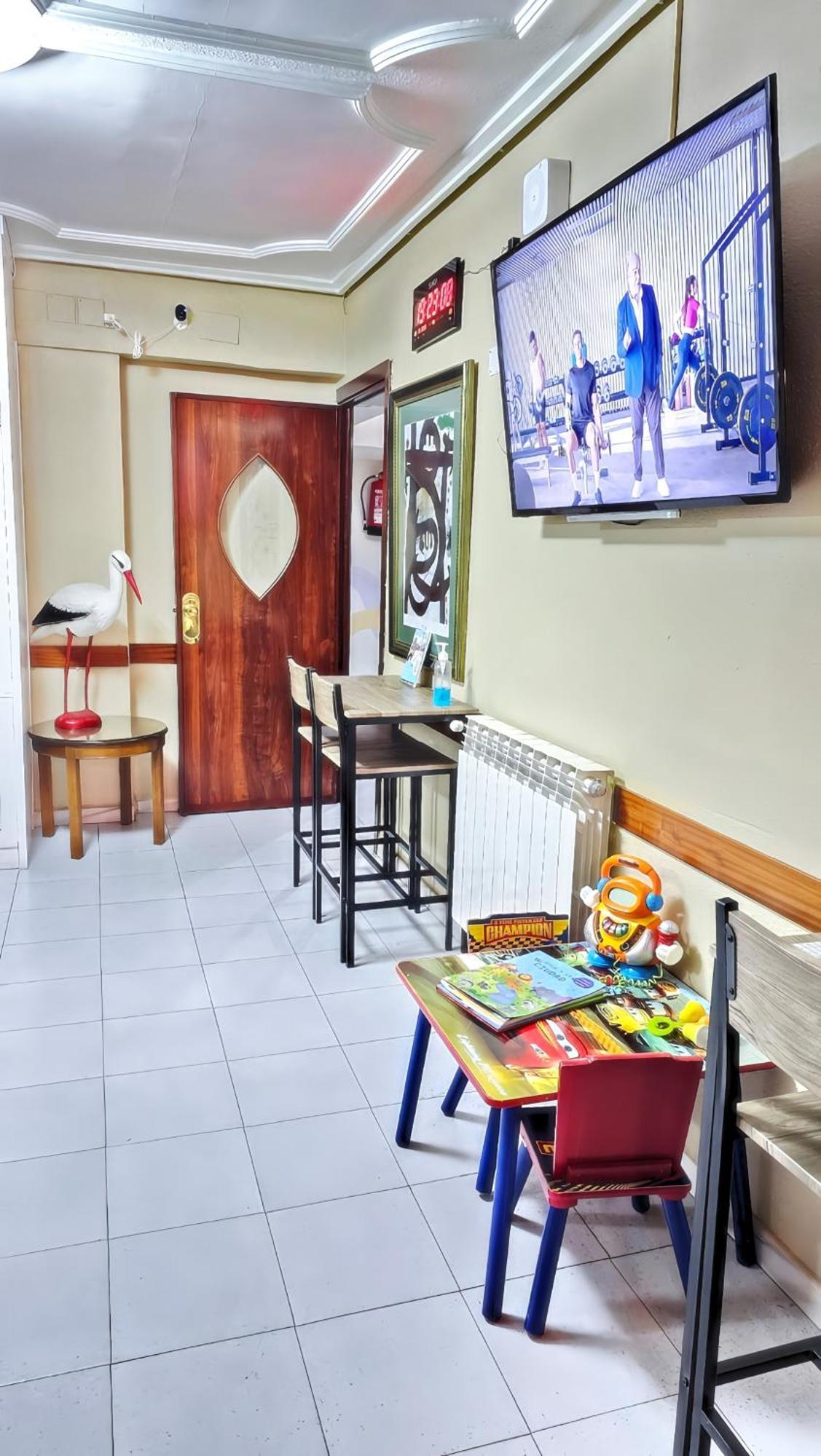 Hostal La Rosa Caceres Luaran gambar