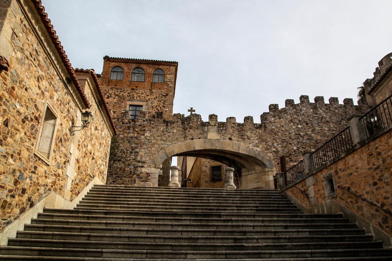 Hostal La Rosa Caceres Luaran gambar