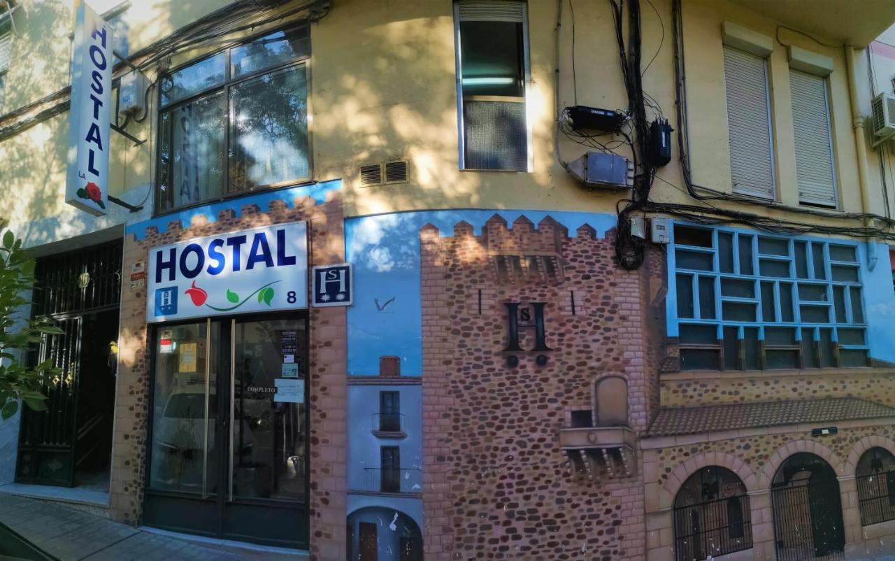 Hostal La Rosa Caceres Luaran gambar